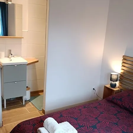 Maison De Plein Pied Avec Jardin *